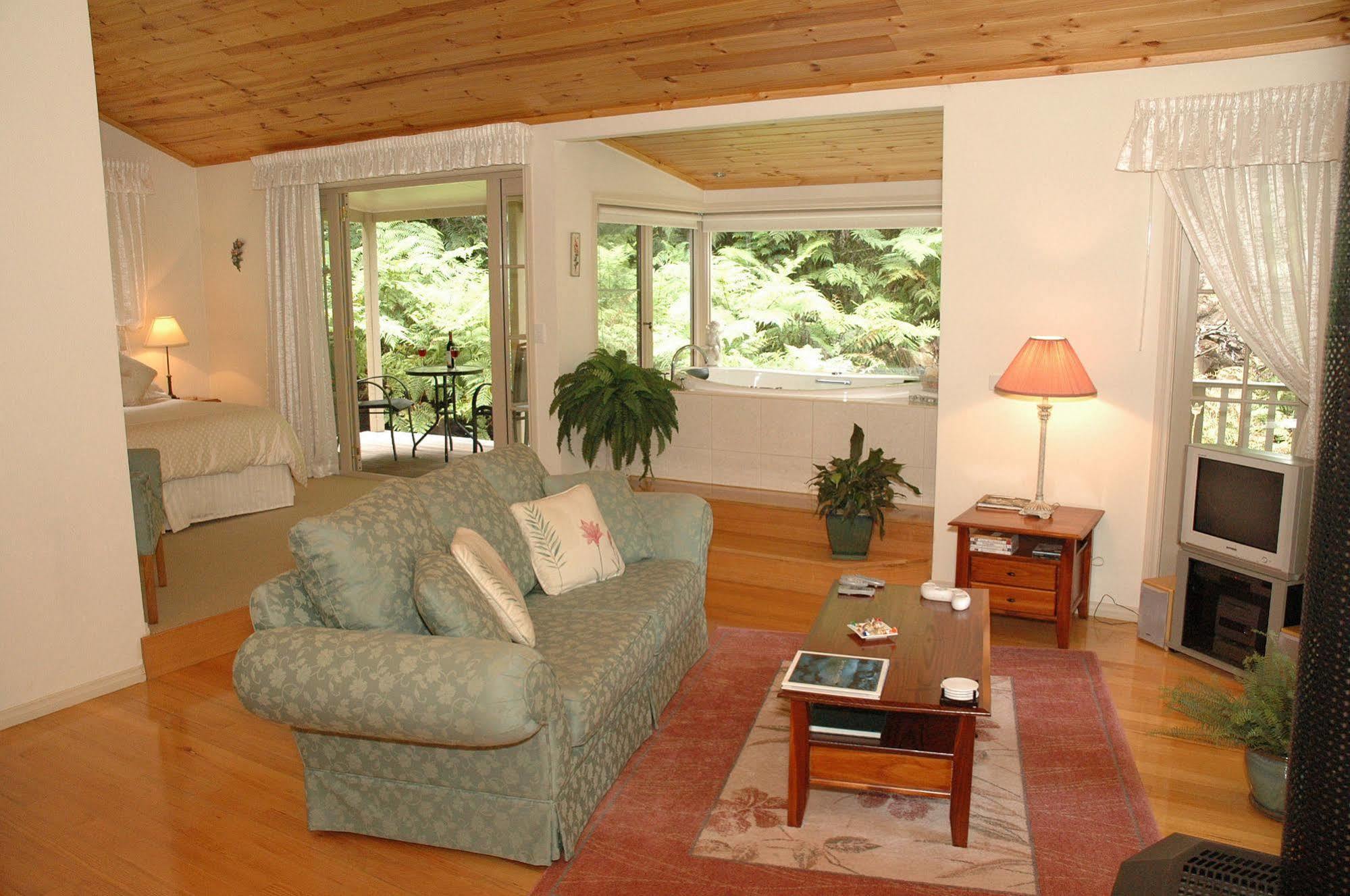 Myers Creek Cascades Luxury Cottages Хийлсвил Екстериор снимка